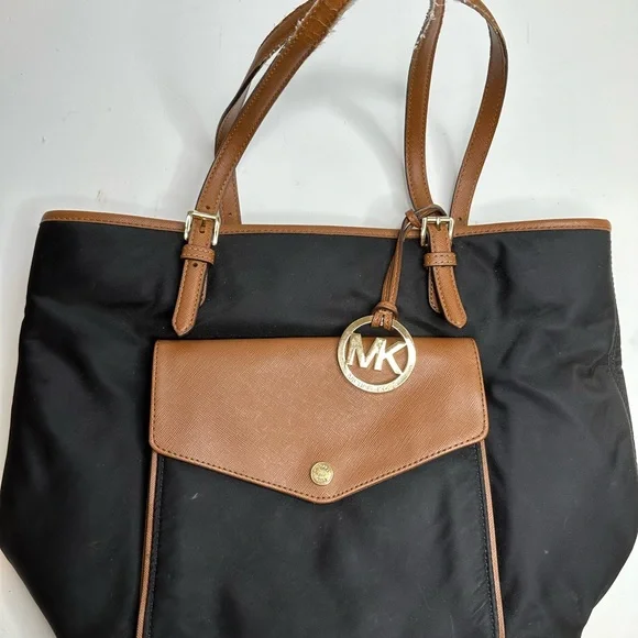 SOLD Michael Kors Jet Set LARGE Nylon & Leather Tote Bag Black & Brown With Care - Picture 8 of 15